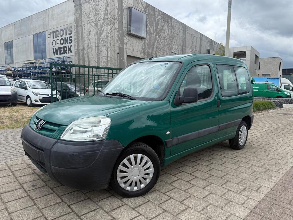 Peugeot Partner 1.4 Benzine | Lichte Vracht | 1 JAAR GARANTI, Auto's, 4 deurs, Stof, 4 cilinders, Bedrijf