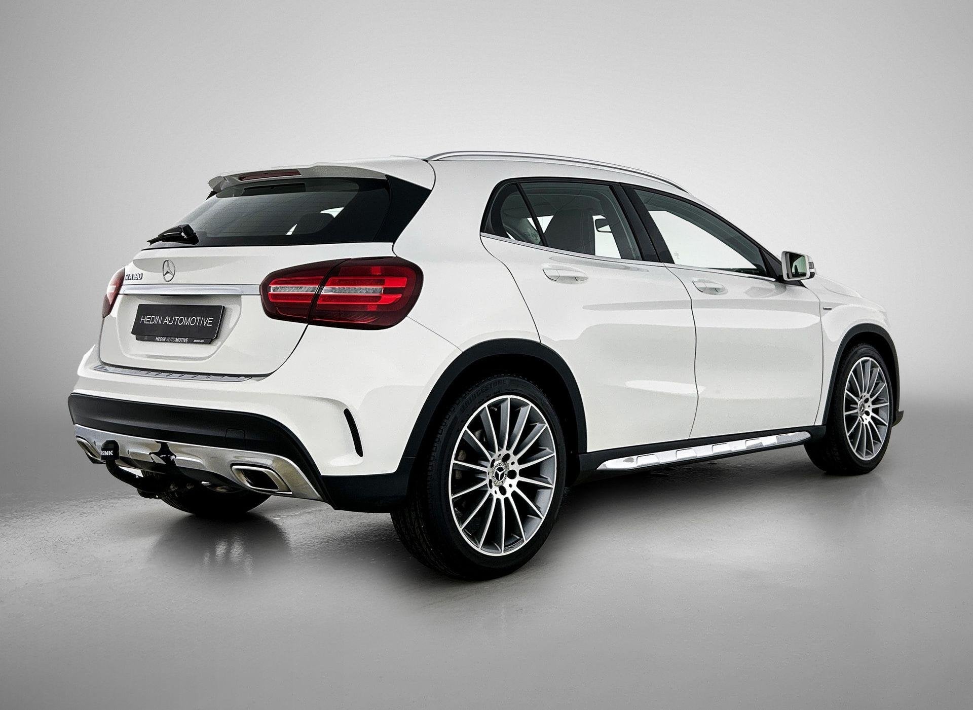 Mercedes-Benz GLA-Klasse 180 AMg Line | Memory Pack | Naviga, Auto's, Gebruikt, 4 cilinders, Automatische klimaatregeling, Wit