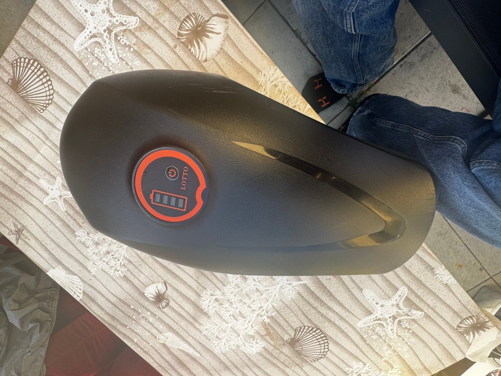 Batterij met accuhouder en oplader, Motoren, Ophalen of Verzenden