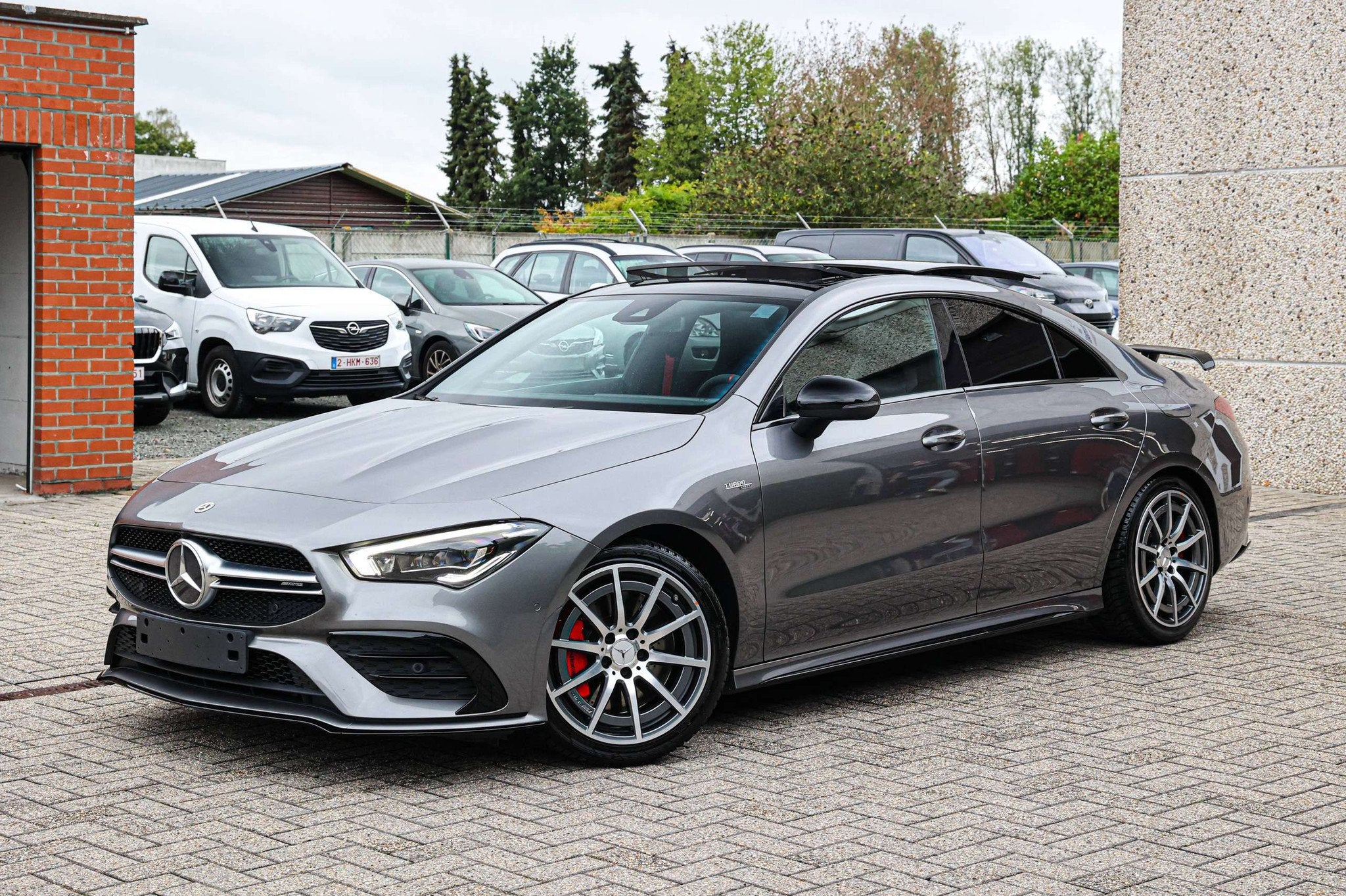 Mercedes-Benz CLA-Klasse 35 AMG AMG*PANORAMISH-DAK*SOUND-SYS, Autos, Mercedes-Benz, Achat, Alcantara, Noir, 5 portes