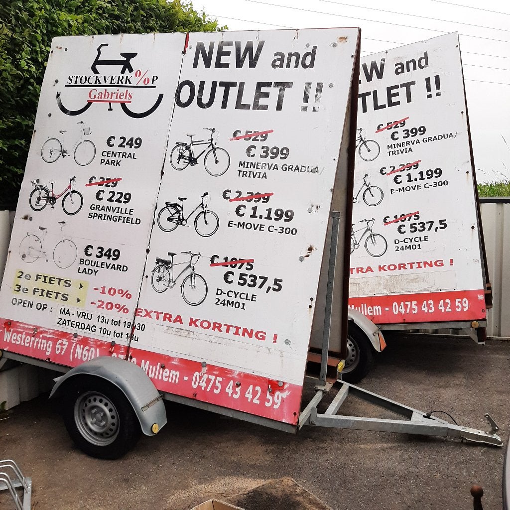 4 reclame aanhangwagens aan 500€ per stuk, Ophalen, Gebruikt
