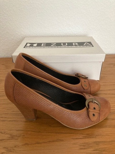 Lederen damesschoenen maat 38, Kleding | Dames, Schoenen, Zo goed als nieuw, Schoenen met lage hakken, Overige kleuren, Ophalen of Verzenden