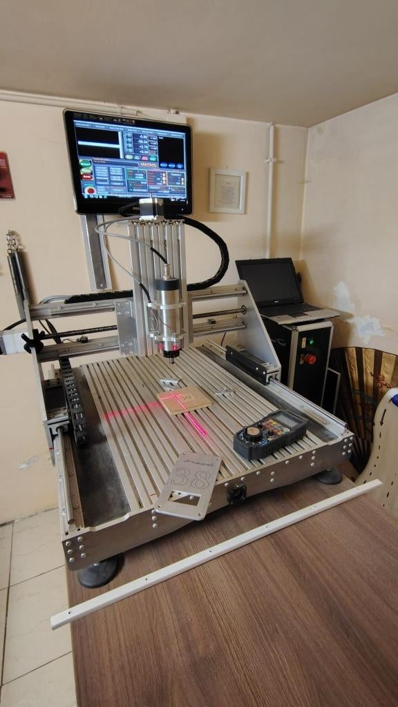 Fraiseuse cnc, Bricolage & Construction, Outillage | Fraiseuses, Électrique, Routeur, ID OPTIMAKE, Enlèvement