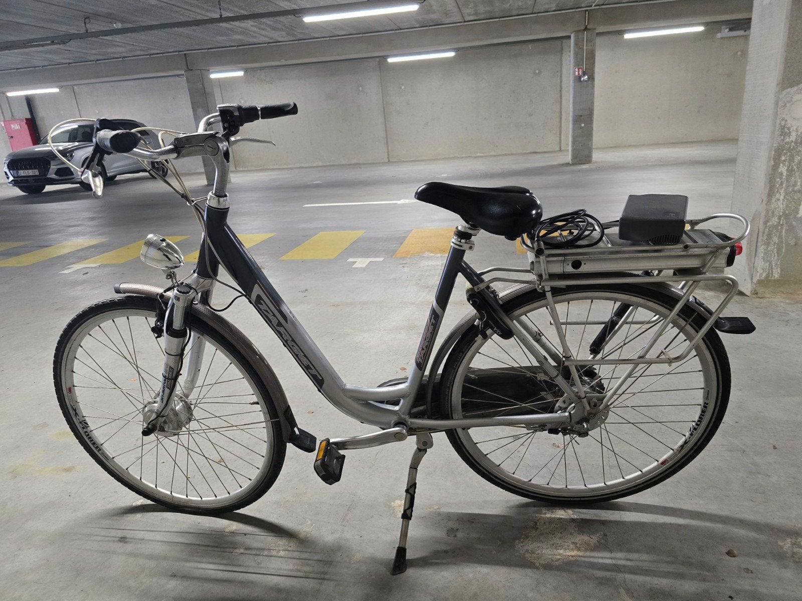 Vélo électrique Vélo électrique à conduite autonome (BATAVUS, Vélos & Vélomoteurs, Enlèvement ou Envoi, Batavus