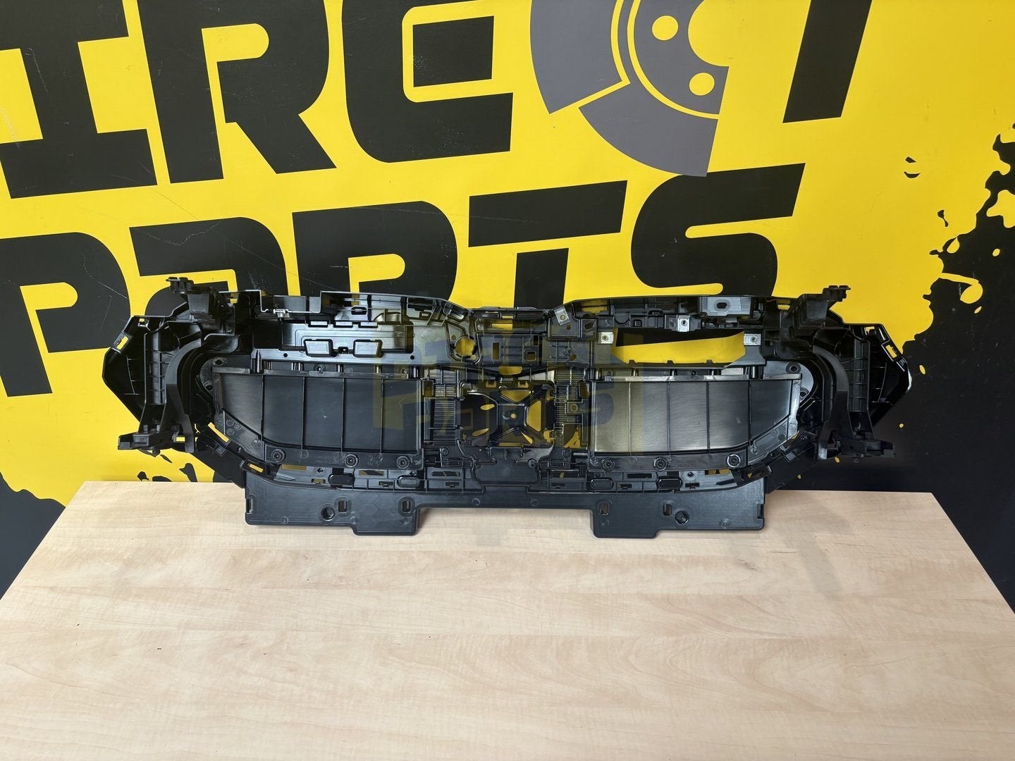 Bmw 5 Serie G60/61 (10/23-) Luchtgeleider achter grille Orig, Neuf, -, Avant, -