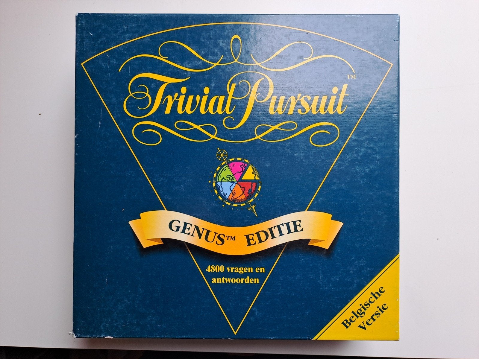 Trivial Pursuit Genus Edition., Drie of vier spelers, Ophalen, Zo goed als nieuw
