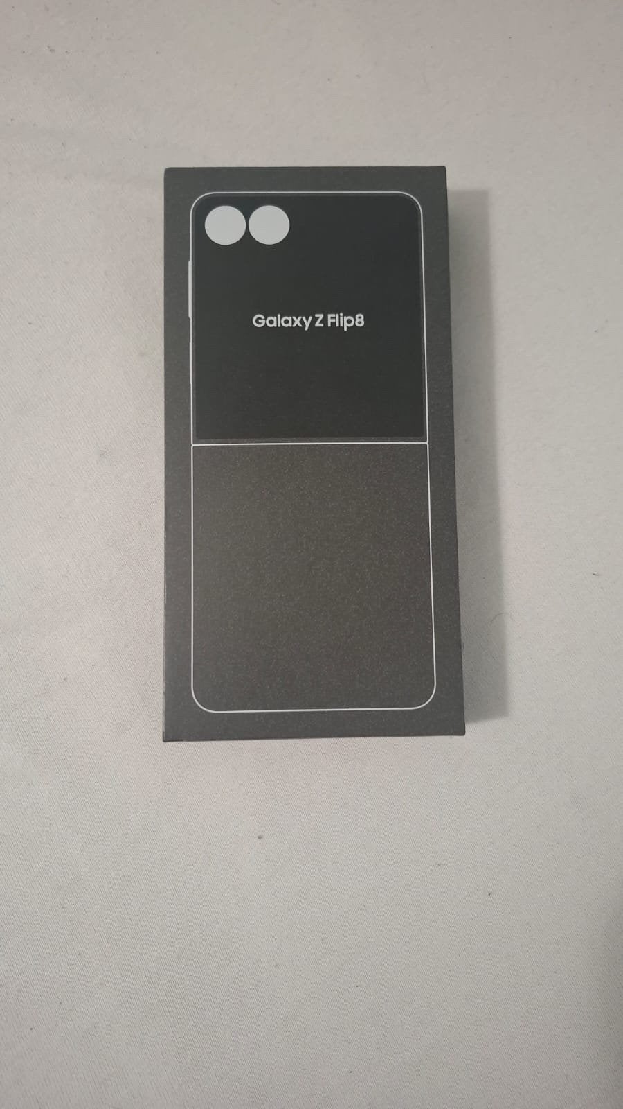 Samsung Galaxy Z Flip8 neuf dans sa boite, Télécoms, Téléphonie mobile | Samsung, Enlèvement, Neuf