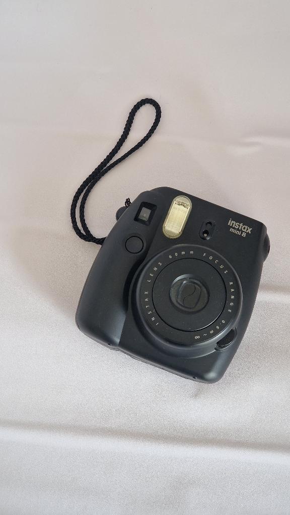 Fujifilm Instax Mini 8 - Noir, Enlèvement, Comme neuf, Polaroid, Fuji