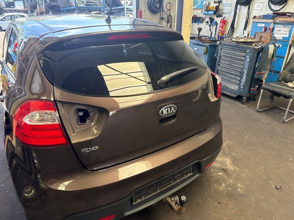 HAYON ARRIÈRE / MALLE Kia Rio III (UB) (|737001W220|), Kia, Info@kia.de, Haillon arrière, Utilisé