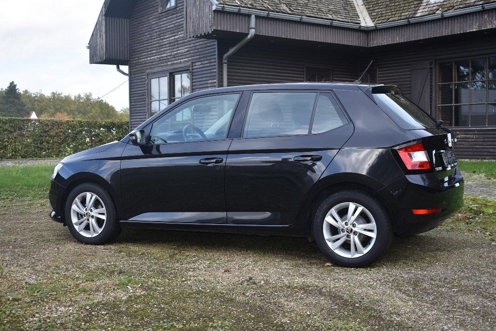 SKODA FABIA ESSENCE - GARANTIE JUSQU'À 5 ANS, Autos, Achat, Euro 6, Entreprise, Boîte manuelle