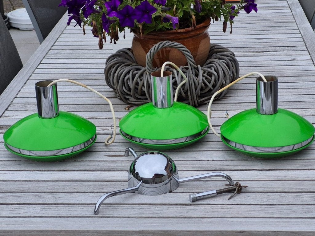vintage hanglamp in ufostijl jaren 1960 - 1970, Huis en Inrichting, Ophalen of Verzenden, Gebruikt