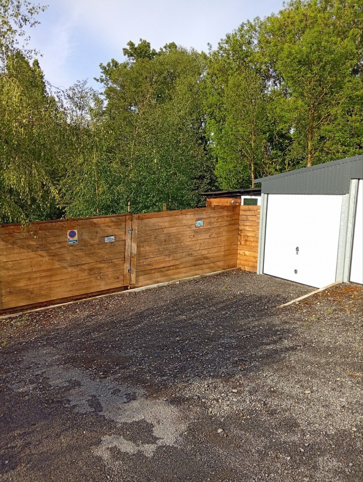 Garage en grond 4are en tuinhuis