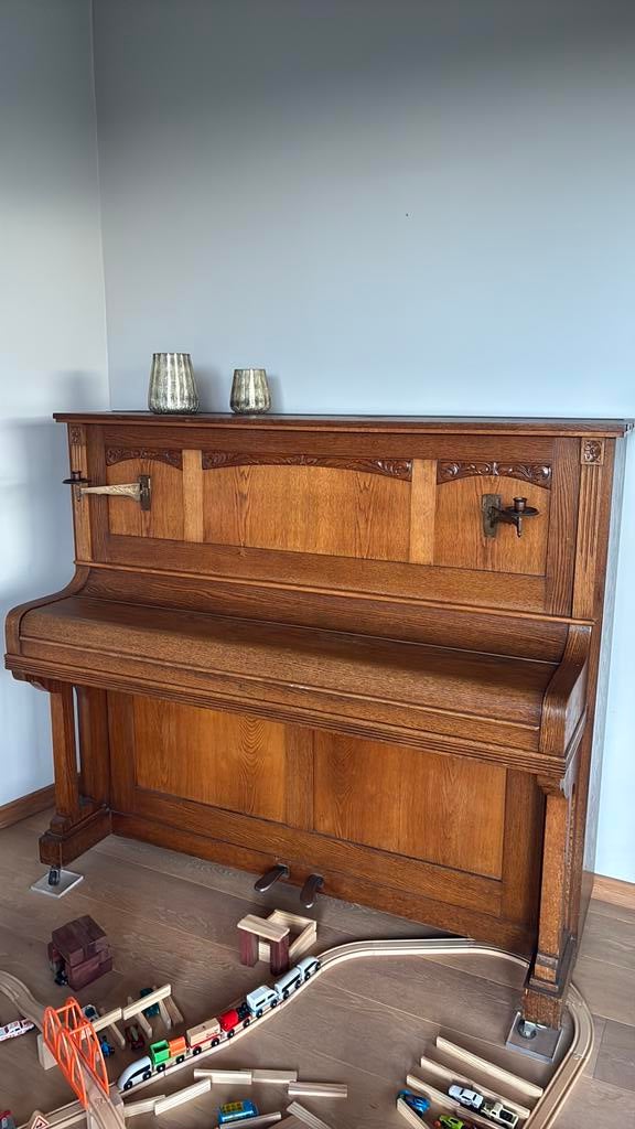 Akoestische buffet piano, Muziek en Instrumenten, Piano's, Ophalen, Gebruikt, Bruin, Piano