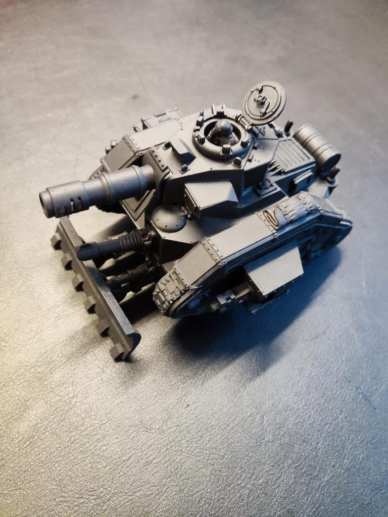 Leman Russ - Garde impériale - Warhammer 40K, Ophalen of Verzenden, Zo goed als nieuw, Warhammer 40000, Figuurtje(s)