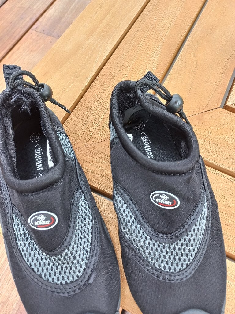 waterschoenen Beuchat 35, Watersport en Boten, Watersportkleding, Ophalen, Kind, Zeil- of Surfschoenen, Zo goed als nieuw
