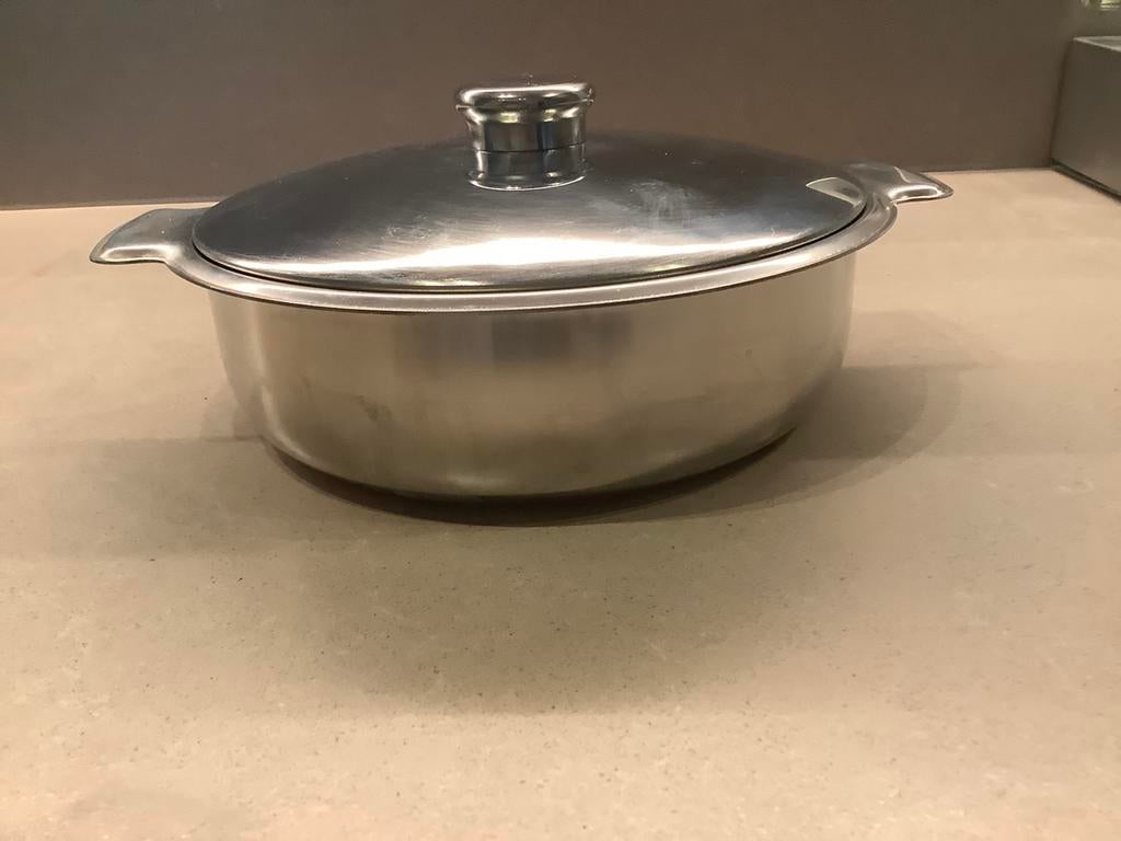 Mooie inox groenten ok kroketten schotel met deksel, Ophalen of Verzenden, Nieuw, Inox