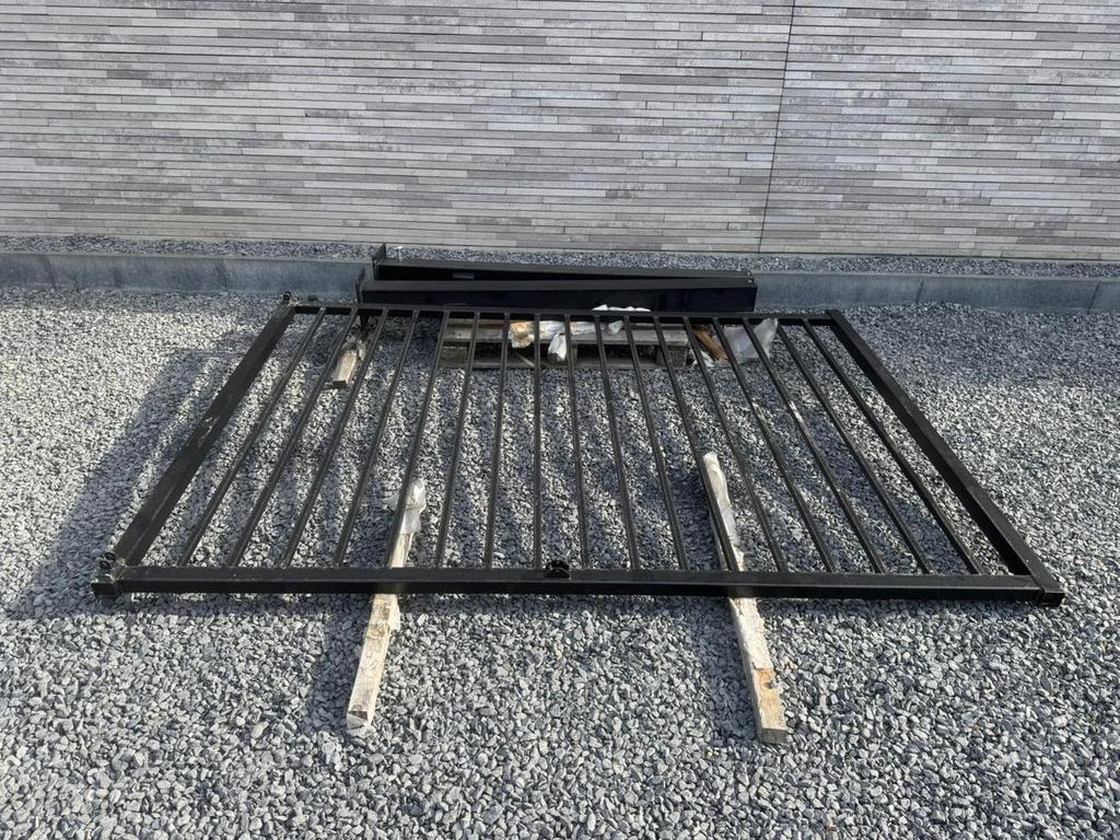 Poort zwart B 2,75 en H 205cm( zonder de palen), Ophalen, Staal, 200 cm of meer, Nieuw
