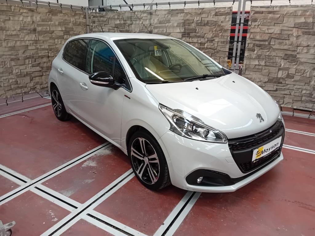 Peugeot 208 GT-line - 1jr garantie, Voorwielaandrijving, Leder en Stof, Wit, 5 deurs