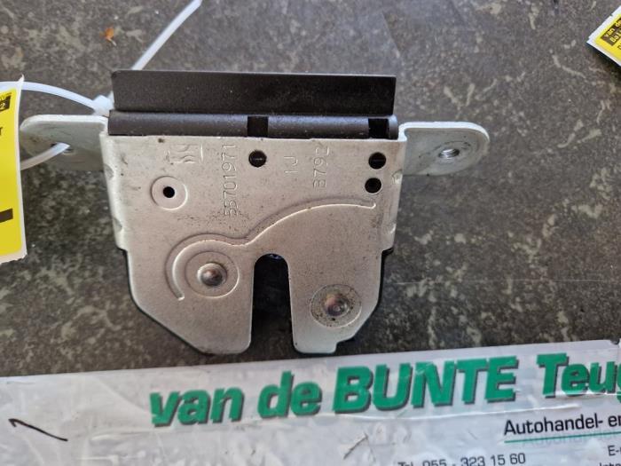 Slotmechaniek Achterklep van een Opel Corsa, Gebruikt, -, -, Opel