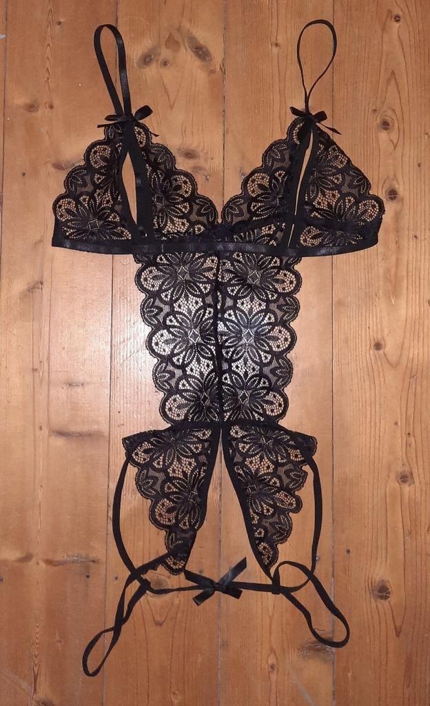 NIEUWE lingerie body/bodysuit "M", Lingerie, Ophalen of Verzenden, Zwart, Body of Korset