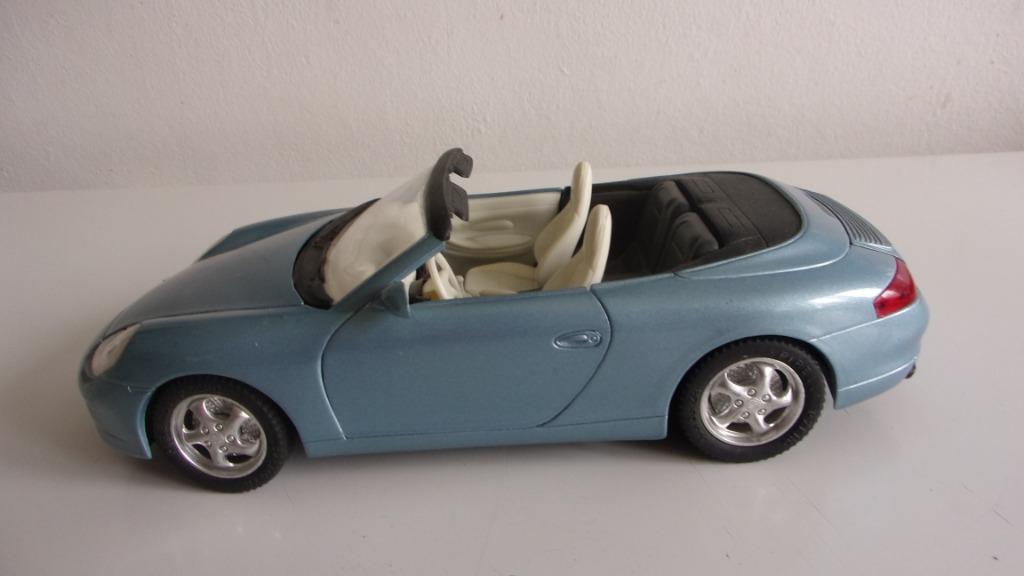 PORSCHE 911 CABRIO 1/18 SOLIDO ! petit éclat peinture !, Hobby & Loisirs créatifs, Enlèvement ou Envoi, Utilisé, Voiture, Solido