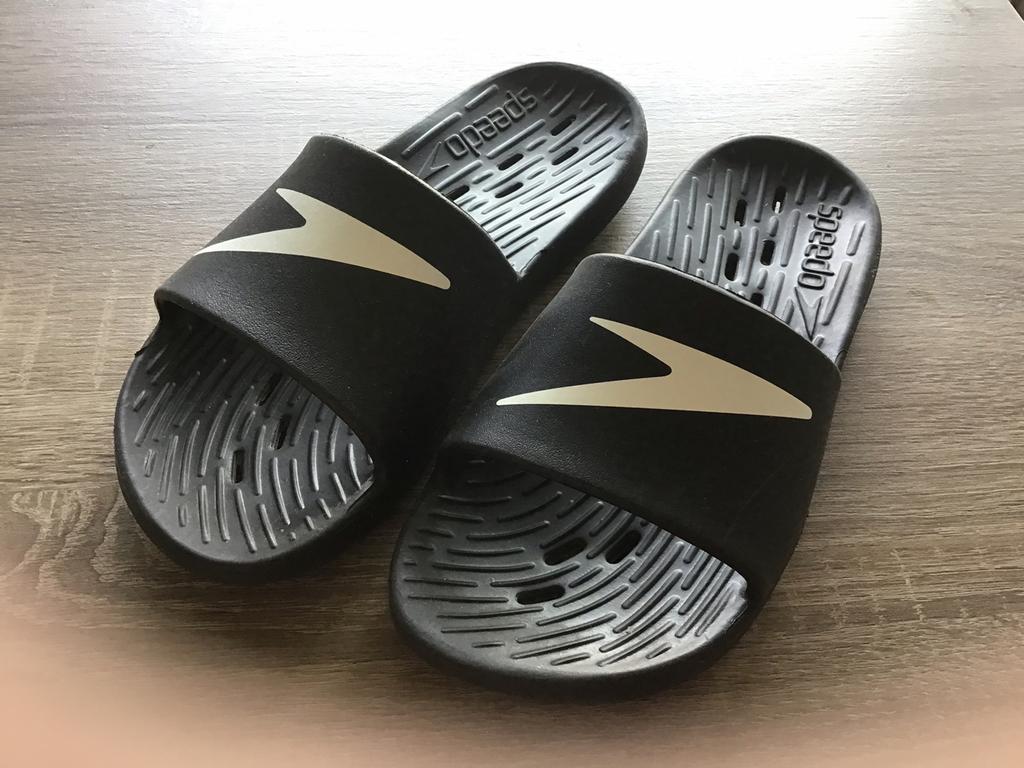Speedo badslippers, maat 40,5, Ophalen of Verzenden, Zwart