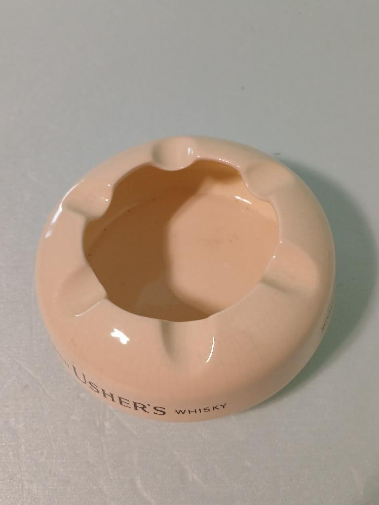 Ancien cendrier rond SCOTCH USHER'S WHISKY en parfait état, Collections, Enlèvement ou Envoi, Comme neuf, Cendrier