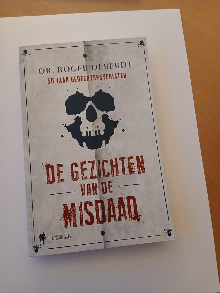 Roger Deberdt - De gezichten van de misdaad, Ophalen of Verzenden, Roger Deberdt