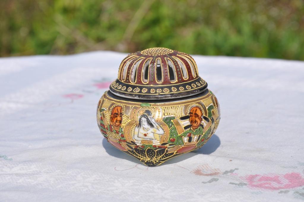 brule parfum porcelaine satsuma, Enlèvement ou Envoi