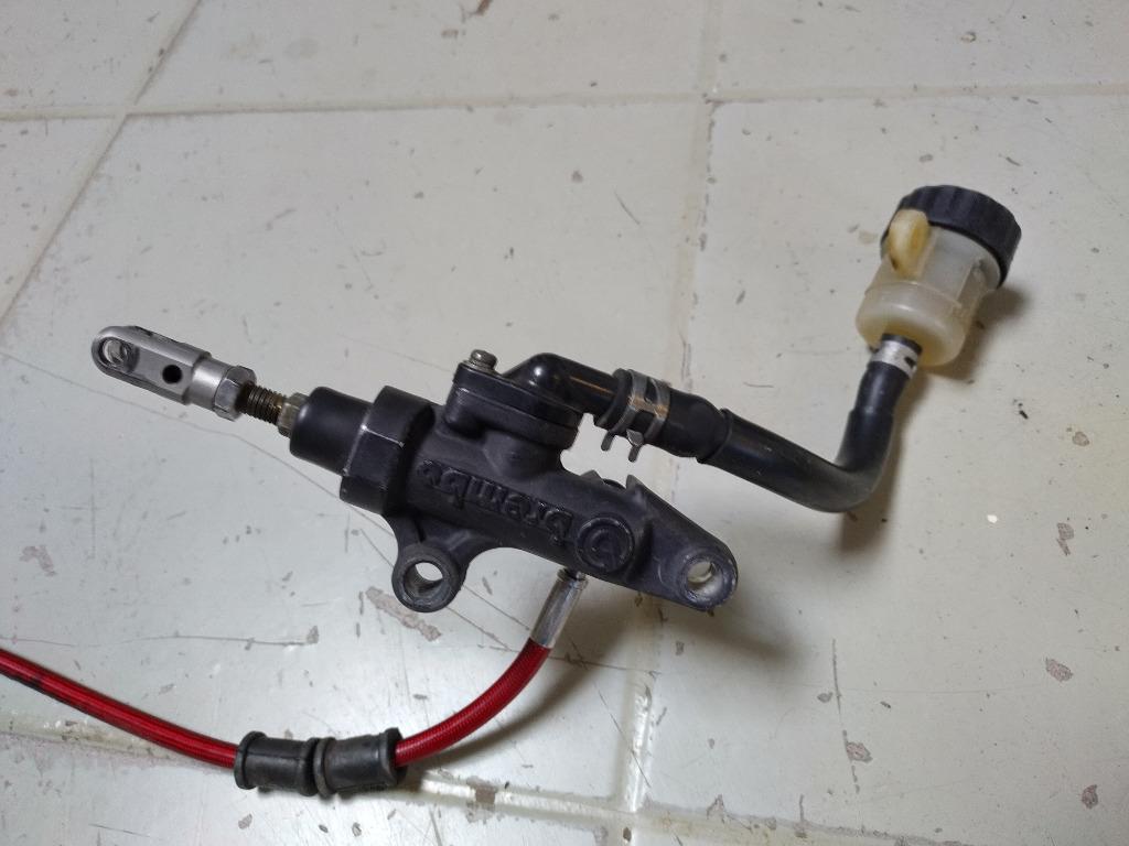 yamaha r1 van '98-'01 rempomp achteraan, Ophalen of Verzenden, Gebruikt