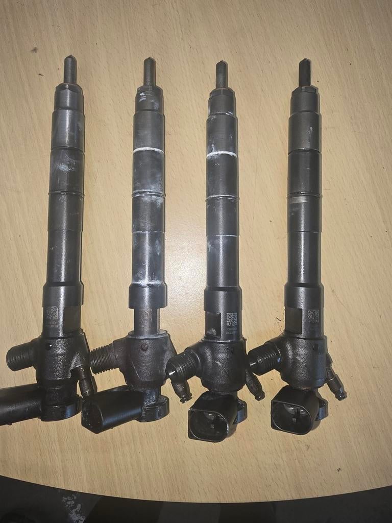 Injecteur Vw Transporter 2.0 TDI 04L130277AP, Enlèvement ou Envoi