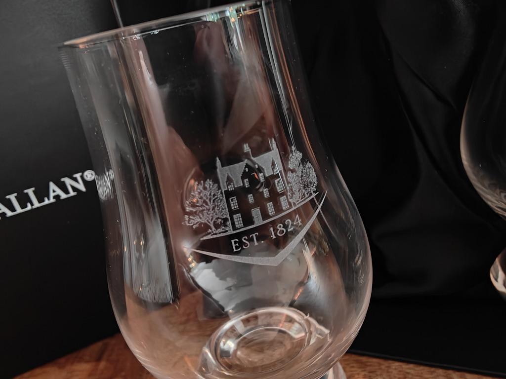 Macallan 2 verres originaux Glencairn + boîte de luxe en ver, Neuf, Autres régions, Enlèvement ou Envoi, Pleine
