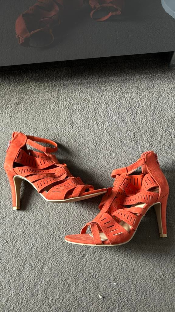 Sandalen met hak
