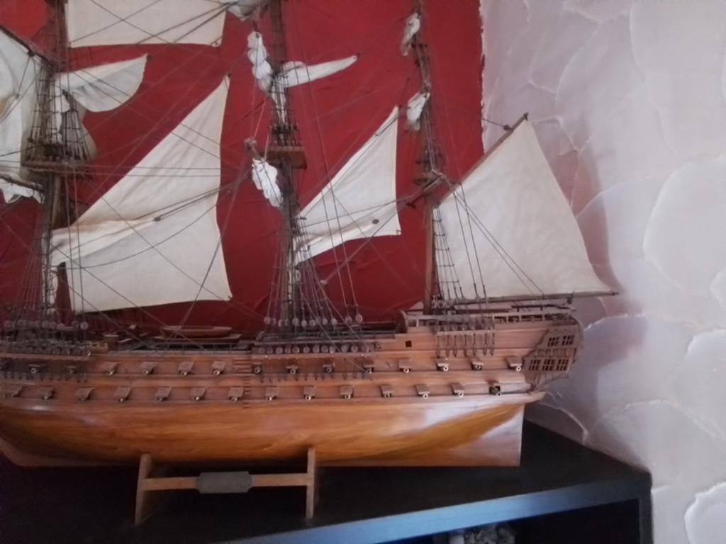 Reproduction bateau "le Superbe" en teck de l’île Maurice, Enlèvement, Comme neuf