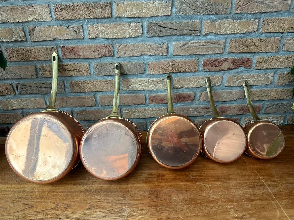 Série de poêlons en cuivre, Antiquités & Art