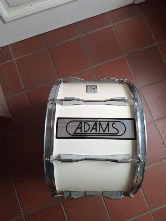 Tom Adams Marching Series 16x10 pouces pour votre batterie, Musique & Instruments, Enlèvement, Utilisé