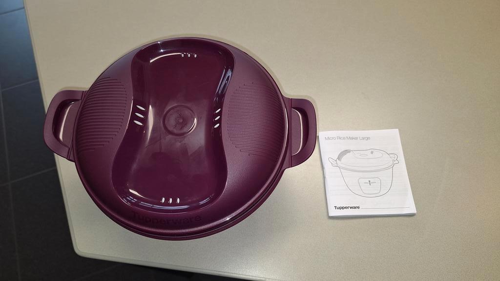 Tupperware Maxi rijstkoker / graankoker 3 liter nieuw, Huis en Inrichting, Keuken | Tupperware, Ophalen of Verzenden, Nieuw, Paars