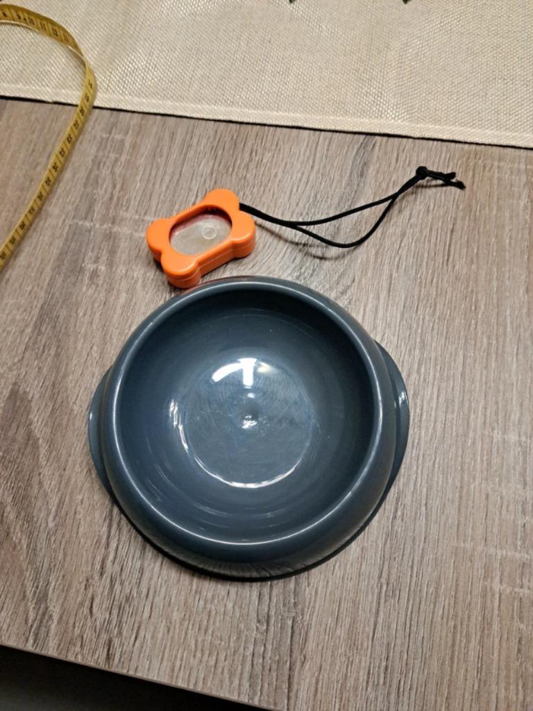 Eetbakje en klikker, Ophalen of Verzenden, Zo goed als nieuw