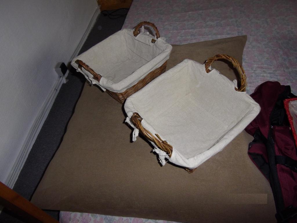 2 mooie, nieuwe, beklede mandjes, Mand, Vierkant, Nieuw, Ophalen of Verzenden