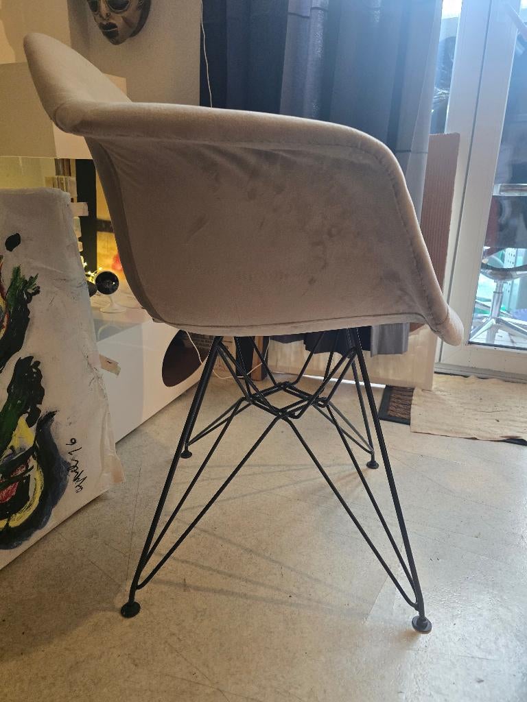 6 Chaises design eames couvert, Gris, Enlèvement ou Envoi, Tissus, Cinq, Six Chaises ou plus