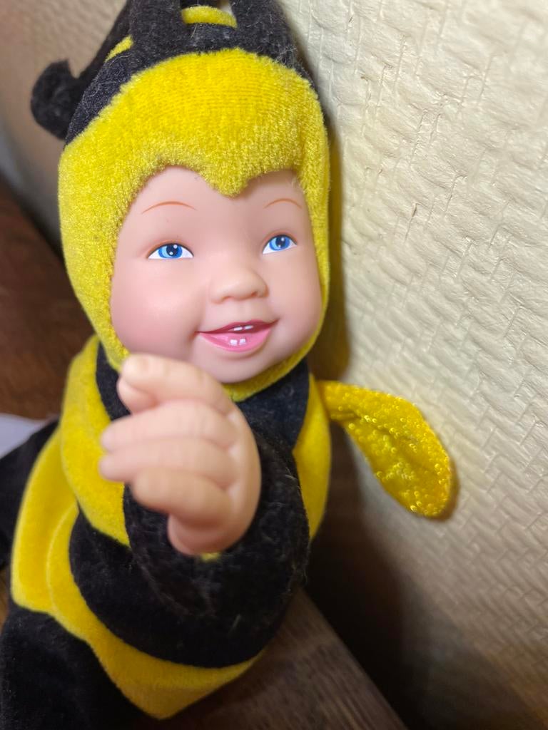 ANNE GEDDES BABYPOP IN BIJENPAKJE, Verzamelen, Ophalen of Verzenden, Babypop