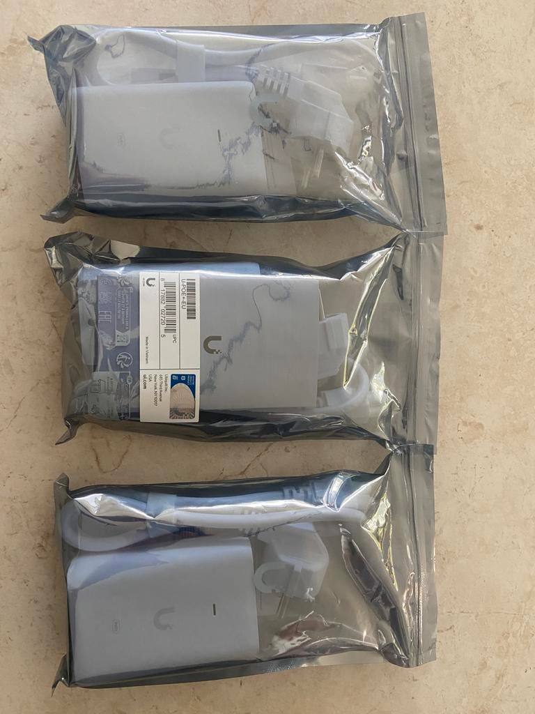 3 adaptateurs PoE+ Ubiquiti (30 W) NOUVEAU !, Enlèvement ou Envoi, Neuf