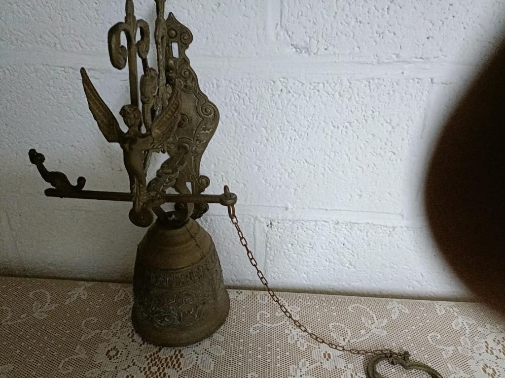 Antieke sierlijke deurbel met ketting - gegoten uit koper., Antiek en Kunst, Ophalen, Koper