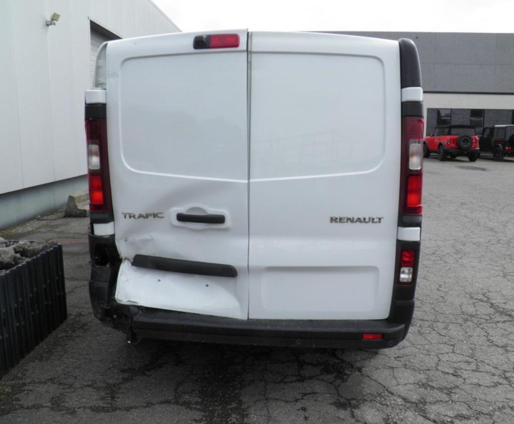 Renault traffic 1.6 Dci accidenté, Autos, Euro 6, Entreprise, Noir, Diesel