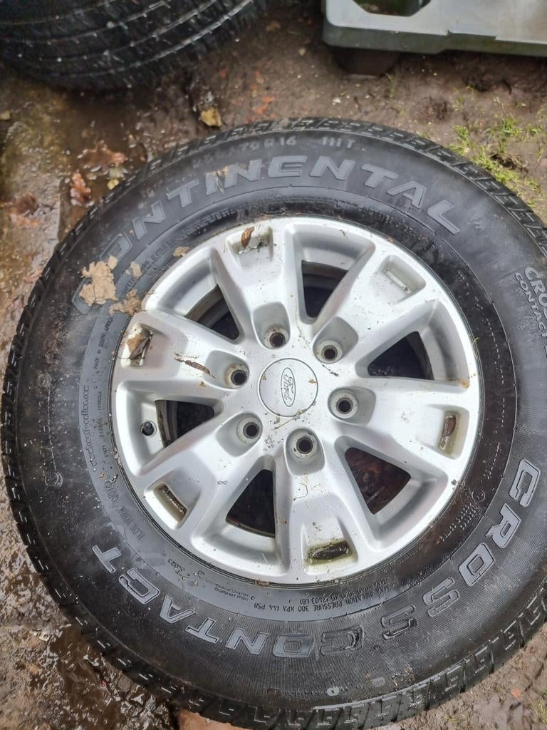 Ford ranger 2014 velgen+ banden thulle dakdragers en hardtop, Enlèvement