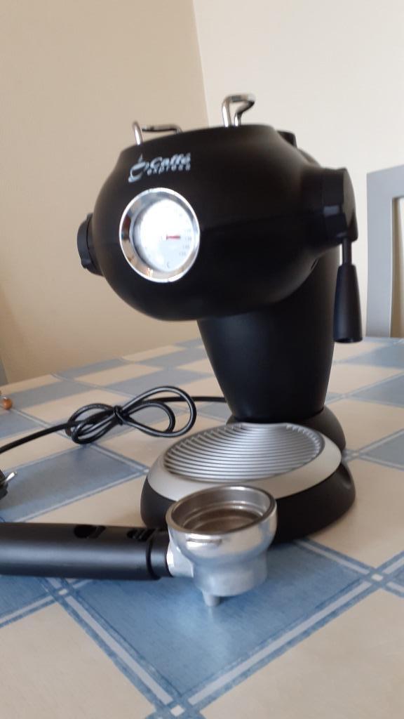 Nieuw espresso koffiezetapparaat, Elektronische apparatuur, Koffiezetapparaten, Espresso apparaat, Nieuw, Gemalen koffie, 2 tot 4 kopjes
