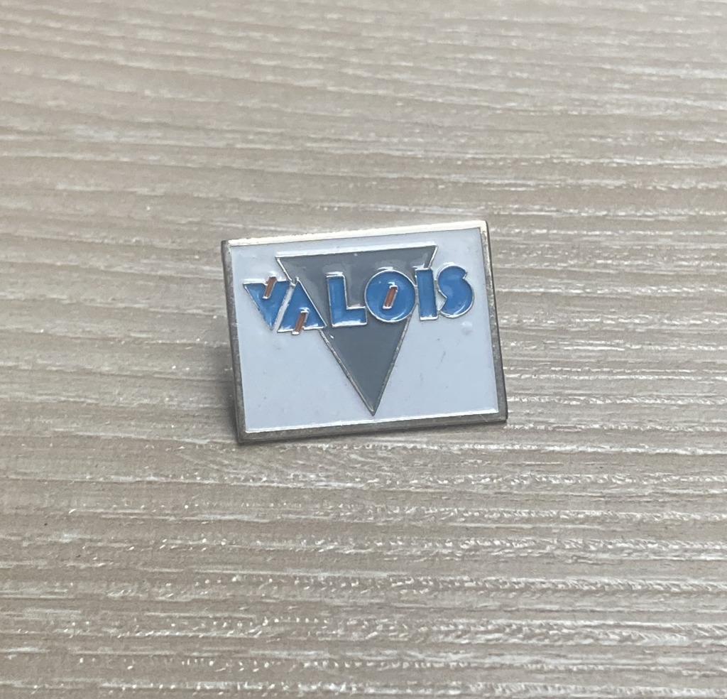 PIN - VALOIS, Envoi, Utilisé, Autres sujets/thèmes, Insigne ou Pin's