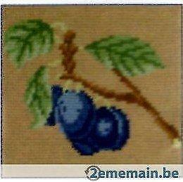 Kit Tapisserie Dmc avec laine 15 x 15 cm motif Prunes, Hobby & Loisirs créatifs, Broderie & Machines à broder, Neuf, Enlèvement ou Envoi