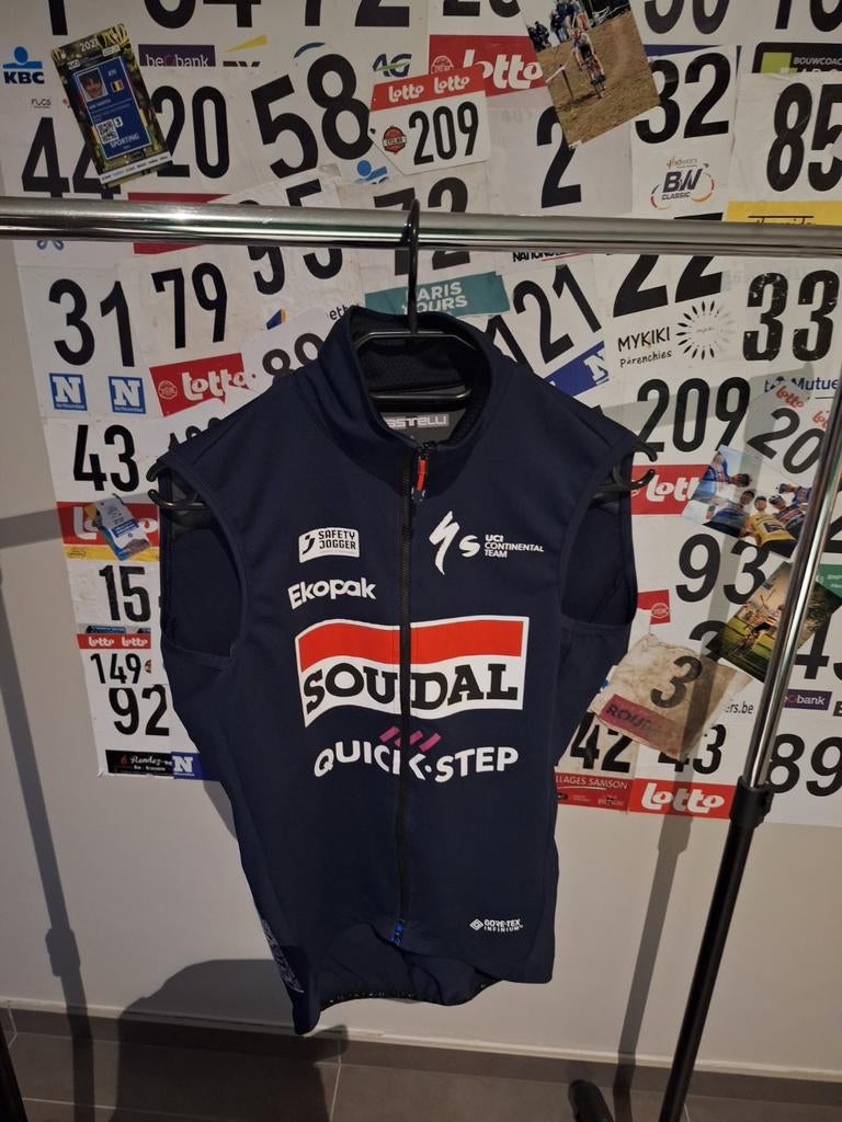 Gilet coupe-vent épais Quick-Step Soudal, comme neuf., Enlèvement ou Envoi, Comme neuf