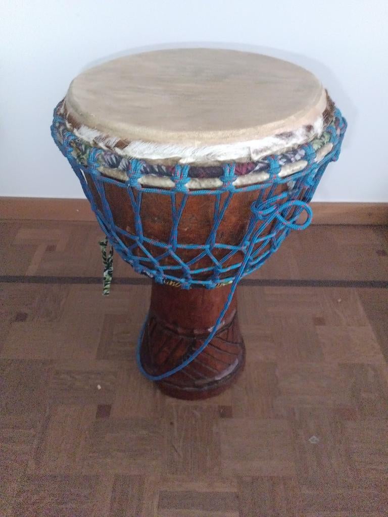 Djembe west afrikaanse, Ophalen, Zo goed als nieuw, Trommel